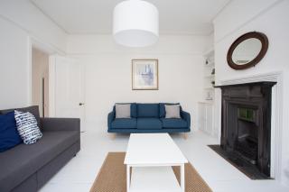 Elegant York House - on a beach road, sleeps 12, with sea views - Worthing - 1