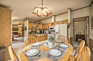 Deck, Fire Pit and Yard Mountain Escape! - Benezette - 5