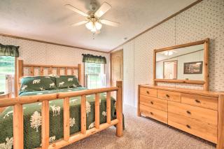 Deck, Fire Pit and Yard Mountain Escape! - Benezette - 1