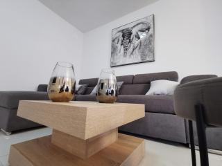 Apartments Ivana - Sveti Filip i Jakov - 1