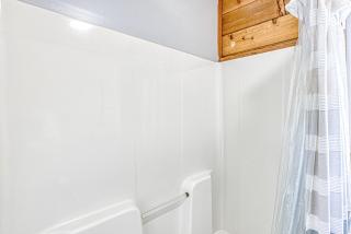 Patel's Cozy Cabin - Glenora - 7