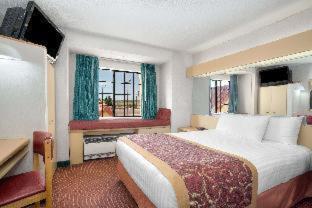 Microtel Inn & Suites by Wyndham Gallup - PET FRIENDLY - Gallup - 7