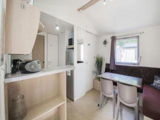 Mobile Home in Saint Jean near Sea Beach - 8