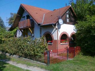 Holiday home in Balatonfenyves 18465 - Balatonfenyves - 4