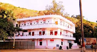 RAJGIR INTERNATIONAL - 0