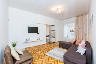 MIAMO apart Гнатюка 18 - Lviv - 9