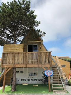 Au pied du blockhaus - Sangatte - 1