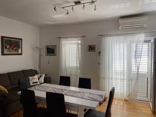 Apartman Nives - Trogir - 0