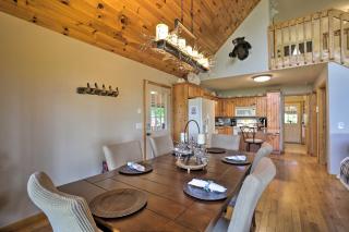 Picturesque Murphy Cabin with Fire Pit and Views! - Murphy - 4