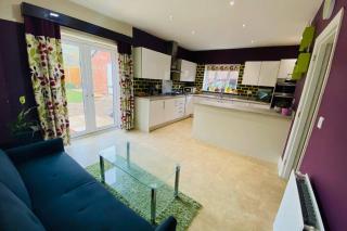 Spacious home for contractors and families - 8