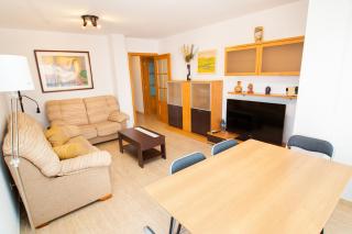 Apartamento de 4 dormitorios a tan sólo 2,5 km de la Playa San Juan - Sant Joan d'Alacant - 0