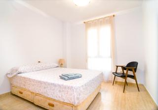 Apartamento de 4 dormitorios a tan sólo 2,5 km de la Playa San Juan - 3