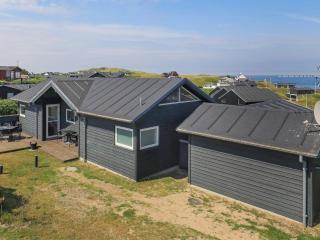 6 person holiday home in Hjørring-By Traum - Lønstrup - 5