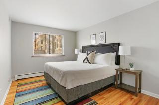 DECOM Inviting 2-Bedroom Prime Chicago Apt - Oakdale 512 - Chicago - 1