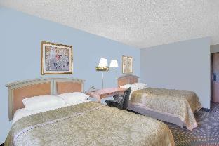 Super 8 by Wyndham Augusta - 5