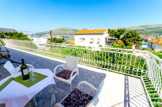 Apartments Ivana - Trogir - 0