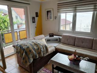 Villa Shine Apartment 1 - 4