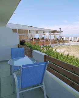 Larissa - Skala - 7