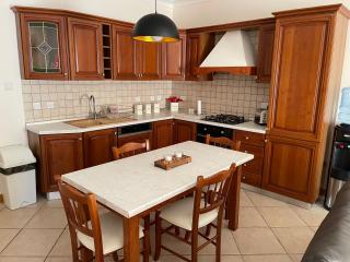 Beautiful Central Apartment with Pool - St Paul's Bay - 5