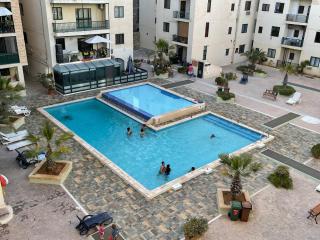 Beautiful Central Apartment with Pool - St Paul's Bay - 9