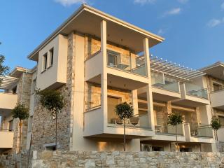 Luminous Luxury Apartments - Limenas - 8