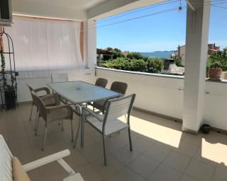 Apartmani Arijana Pakostane s pogledom na more - Pakoštane - 0
