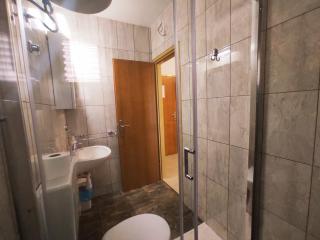 Apartments Dragica - Milna - 9