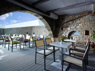 Mistral Bay Hotel - 1