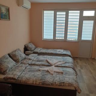 Къща за гости Оазис - 6