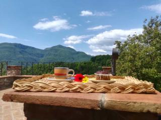 Tramonto Casa Barga Toscana ristrutturata 2021 - 9