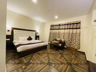 4BHKitchen I MountainView I Pet Friendly I Garden - 6