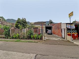 OYO 90454 Adinda Homestay Cibodas Lembang - 8