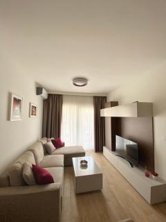 E3 Apartment - Budua - 1