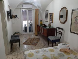 Casa Famoso - Catania - 2
