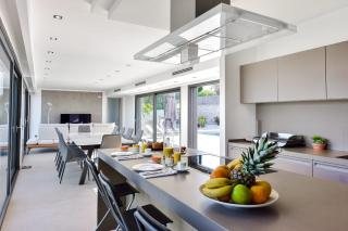 Architect-Designed Villa with Heated Pool for 10 Guests! - Mandelieu La Napoule - 2