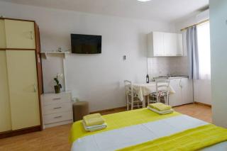 Lovely Studio Apartment for 2 Free Private Parking - Makarska - 3