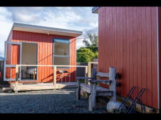 Te Anau Holiday Home - Free WIFi - Free Bikes & Kayaks - Short Walk to Lake & Town - Top Views - Te Anau - 6