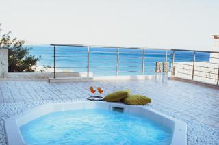 Private Luxury 3bdrm Villa - Walk to beach - 3