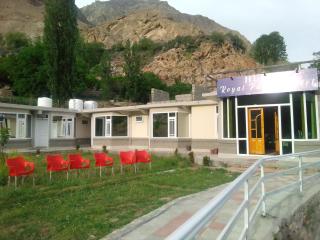 Hunza Royal Palace Hotel and Hostel - 2