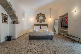 Sunset Studio - Plaka Milou - 0