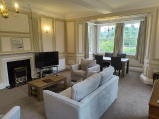 Sutton Hall Resort - Thirsk - 1