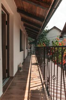 Casa Narciselor - Rîşnov - 1