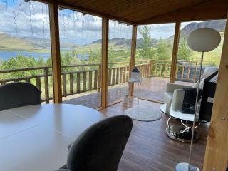 Icelandic Lake House - Akranes - 4