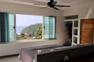 The Boathouse Villa - 1