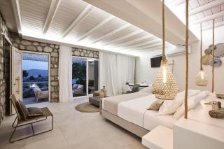 Nirome Luxury Suites - Adamas - 7