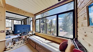 Great Condo With Free Shuttle to the Village! - Mammoth Lakes - 3