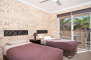 Byron Bay Accom - Waitui - 1/3 Somerset St - Byron Bay - 4