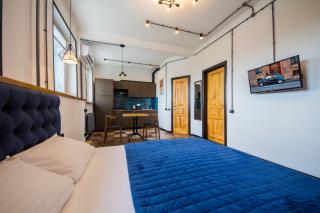 Loft Design Apartments near Maidan - Kiev - 8