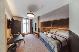 Atrium Hotel - Family friendly - 3