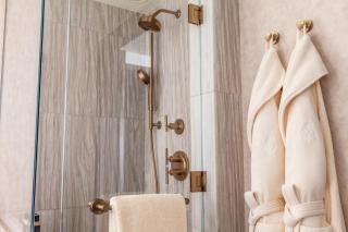 Four Seasons Hotel Riyadh - 1